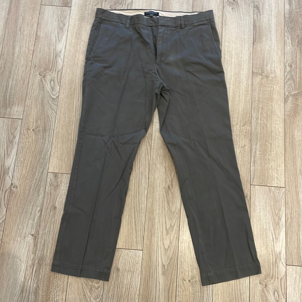 Men’s Banana Republic Aiden Chino (Gray) 33x30